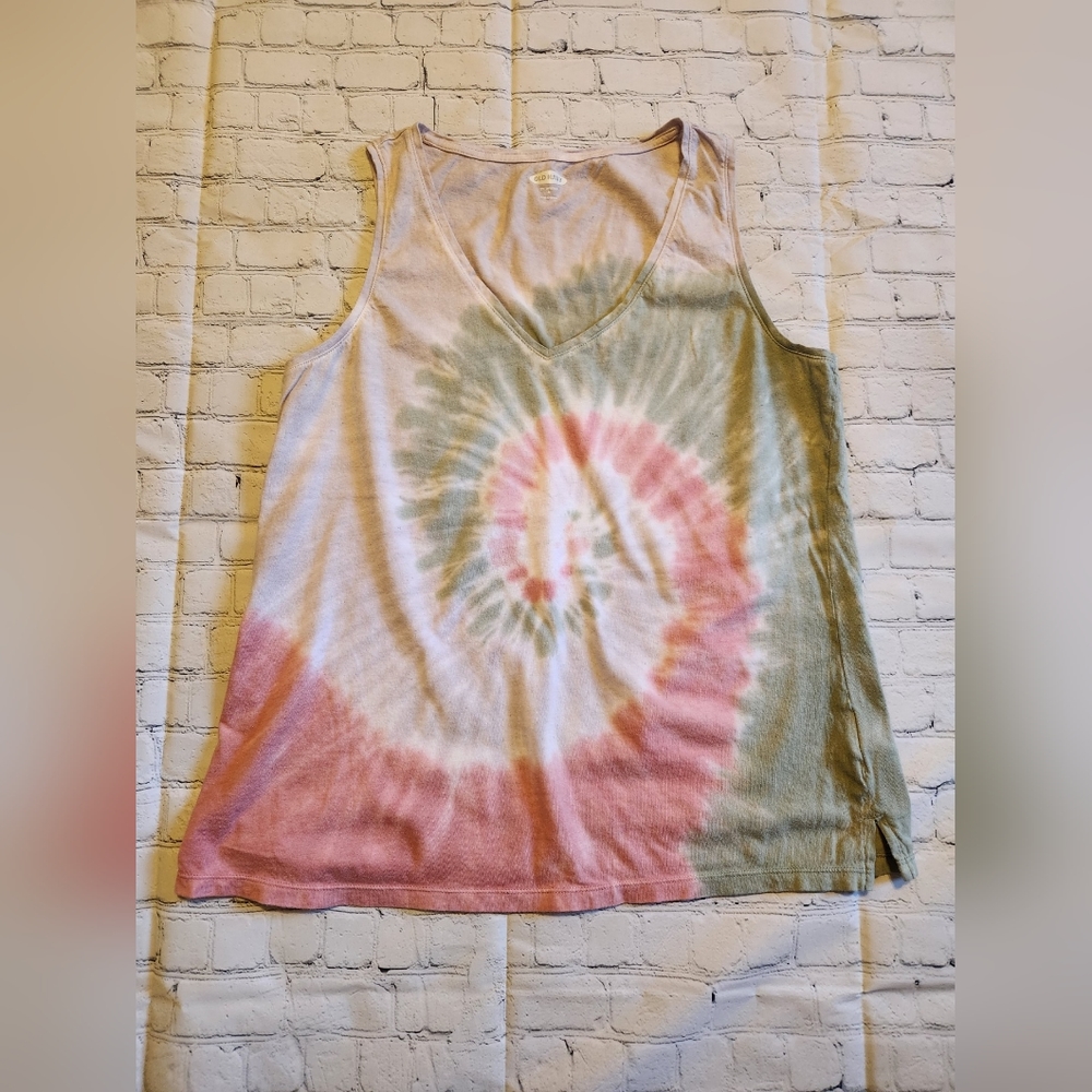 Old Navy Medium Tie Dye Tank